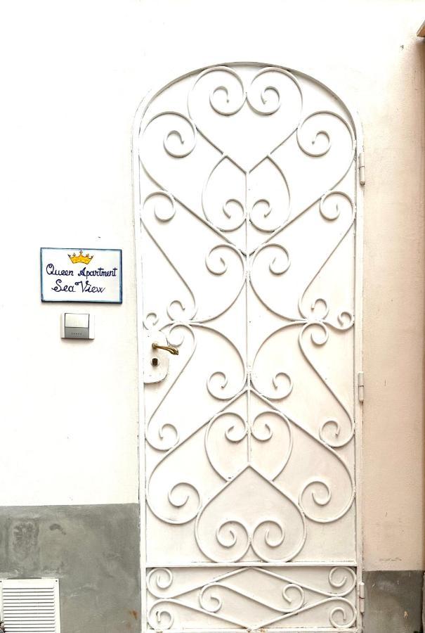 Queen View Apartment - No Kitchen Positano Exterior photo