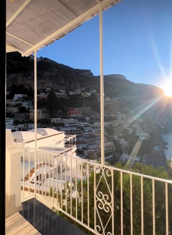 Queen View Apartment - No Kitchen Positano Exterior photo